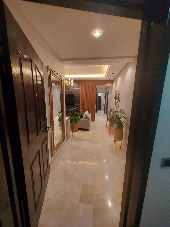 Modern Apartment Opposite The Hassan2 Mosque, Very Well Equipped And Stylish, 85 M2 With Gym And Direct Sea View With Underground Garage , Prohibits Unmarried Couples Of Arab Origin Casablanca Exteriér fotografie