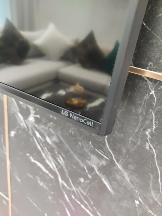 Modern Apartment Opposite The Hassan2 Mosque, Very Well Equipped And Stylish, 85 M2 With Gym And Direct Sea View With Underground Garage , Prohibits Unmarried Couples Of Arab Origin Casablanca Exteriér fotografie